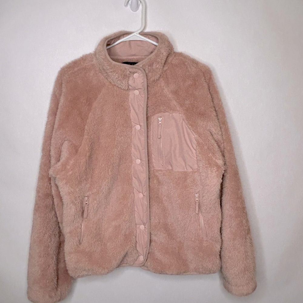 Love Tree Sherpa Women’s Puffer Jacket Mauve/Pink Size Large. Lots of pockets!